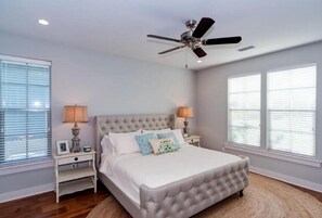 4 chambres, fer et planche à repasser, Wi-Fi gratuit, draps fournis