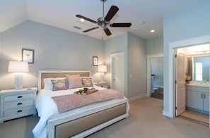 4 Schlafzimmer, Bügeleisen/Bügelbrett, kostenloses WLAN, Bettwäsche