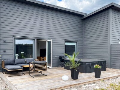 5 Star Holiday Home in Morbylanga