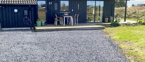 House | Outdoor dining