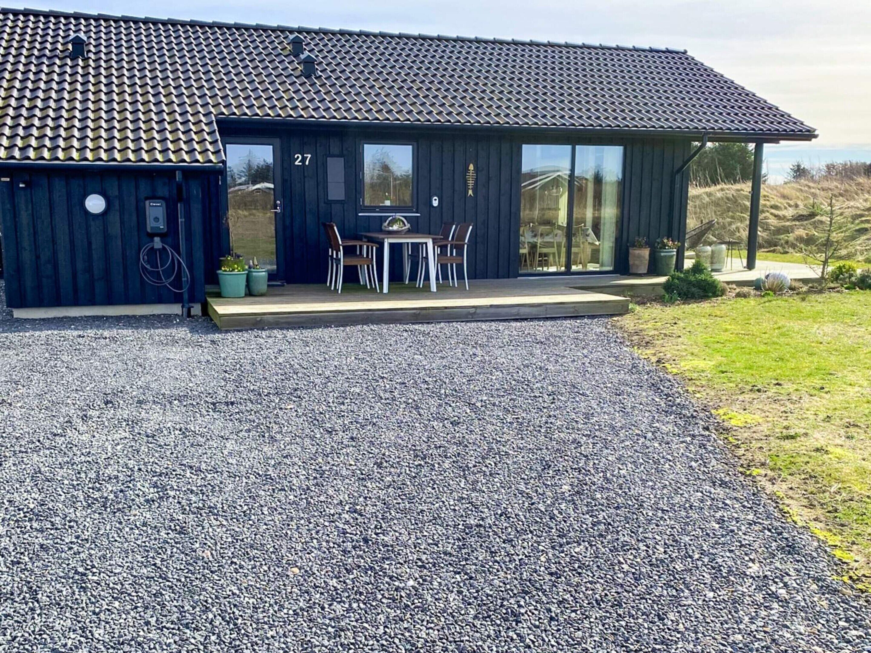 House | Outdoor dining