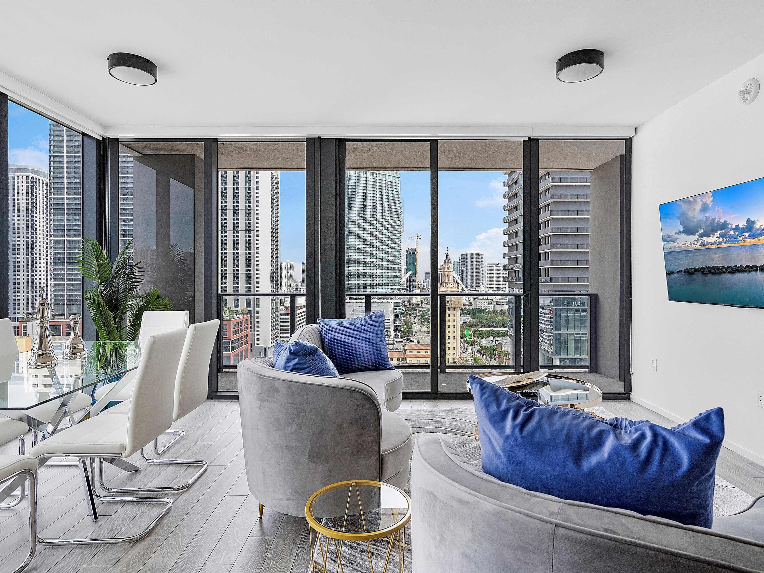 Télévision, espaces bureaux