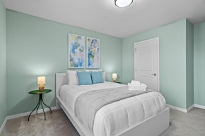 5 Schlafzimmer, Bügeleisen/Bügelbrett, Reisekinderbett, WLAN