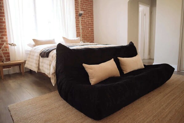 1 bedroom, iron/ironing board, WiFi, bed sheets