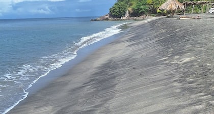 Charming apartment with spectacular sunset views and short trip to the beach.