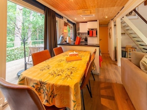 House | Dining