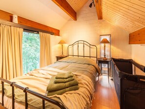 Casa | 3 habitaciones, muebles diferentes y ropa de cama