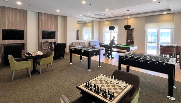 Shared Dormitory, 1 Bedroom, Accessible, Smoking | Game room