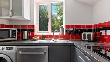 Fridge, microwave, oven, dishwasher
