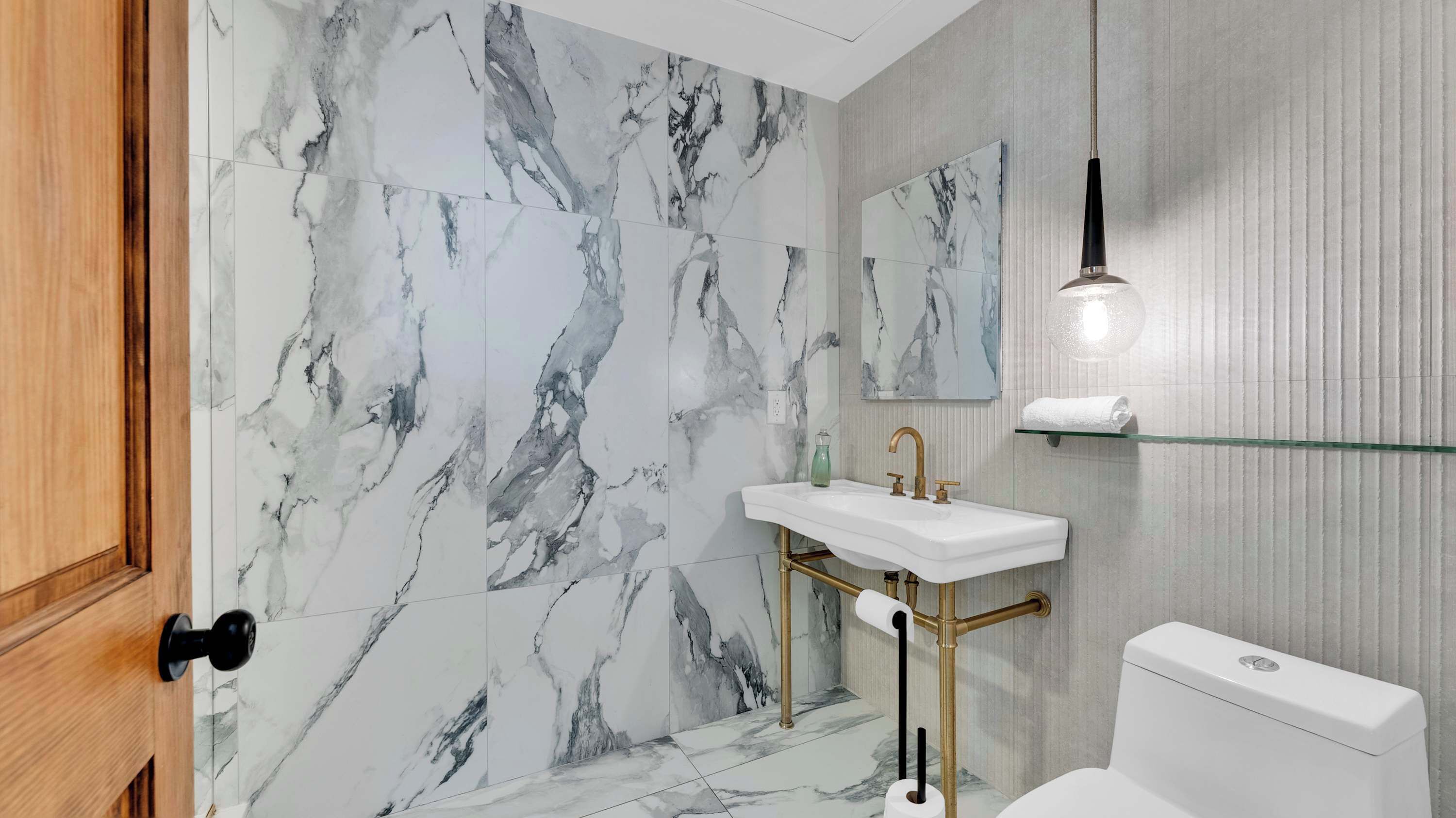 Douche, sèche-cheveux