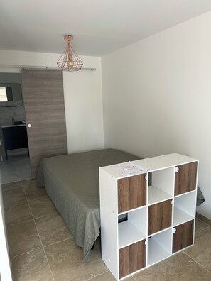 1 bedroom, iron/ironing board