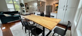 3 Bedroom Chalet with Hot tub on 3 private acre in the foothills of White Mnts