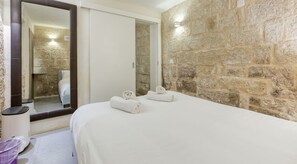 1 bedroom, desk, iron/ironing board, travel cot