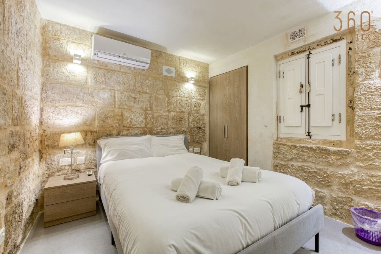 1 bedroom, desk, iron/ironing board, travel cot