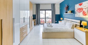 3 soveværelser, skrivebord, strygejern/strygebræt, weekendseng