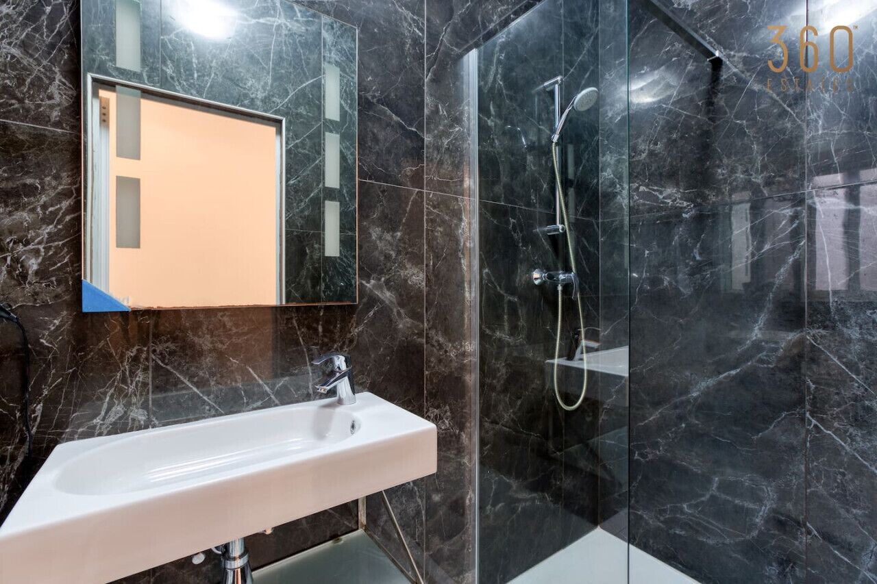 Free toiletries, hair dryer, towels, toilet paper