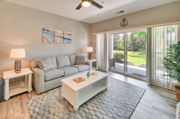 Televisión y oficina 