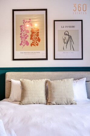 2 bedrooms, desk, iron/ironing board, travel cot