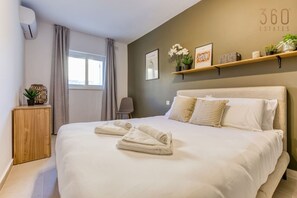 2 bedrooms, desk, iron/ironing board, travel cot