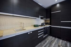 Oven, dishwasher, toaster