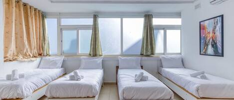 Desk, iron/ironing board, WiFi, bed sheets
