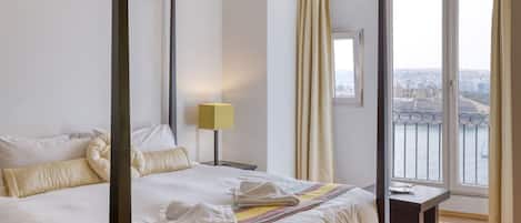 2 Schlafzimmer, Schreibtisch, Bügeleisen/Bügelbrett, WLAN