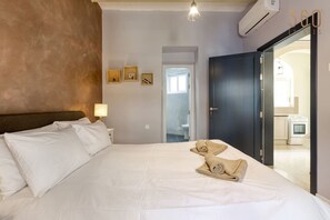 デスク、アイロン / アイロン台、WiFi、ベッドシーツ