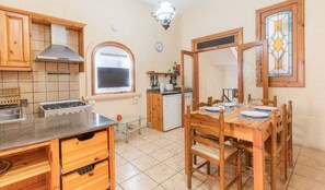 Kühlschrank, Ofen, Herdplatte, Toaster