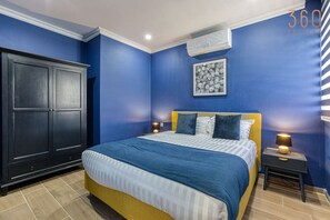 3 Schlafzimmer, Schreibtisch, Bügeleisen/Bügelbrett, WLAN