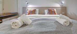 1 Schlafzimmer, Schreibtisch, Bügeleisen/Bügelbrett, WLAN