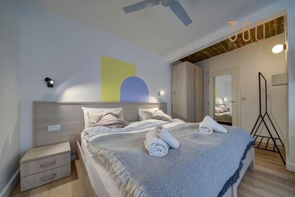 1 Schlafzimmer, Schreibtisch, Bügeleisen/Bügelbrett, WLAN