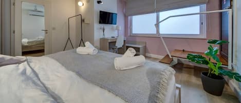 1 室のベッドルーム、デスク、アイロン / アイロン台、WiFi