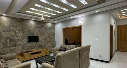 4-bedroom hotel in brilliant Islamabad with WiFi,AC,Parking etc Enjoy your stay