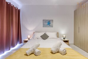 3 chambres, bureau, fer et planche à repasser, Wi-Fi