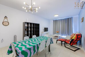 Interior - Stylish 3BR Apt with panoramic balcony in Qawra (San Pawl il-Baħar)