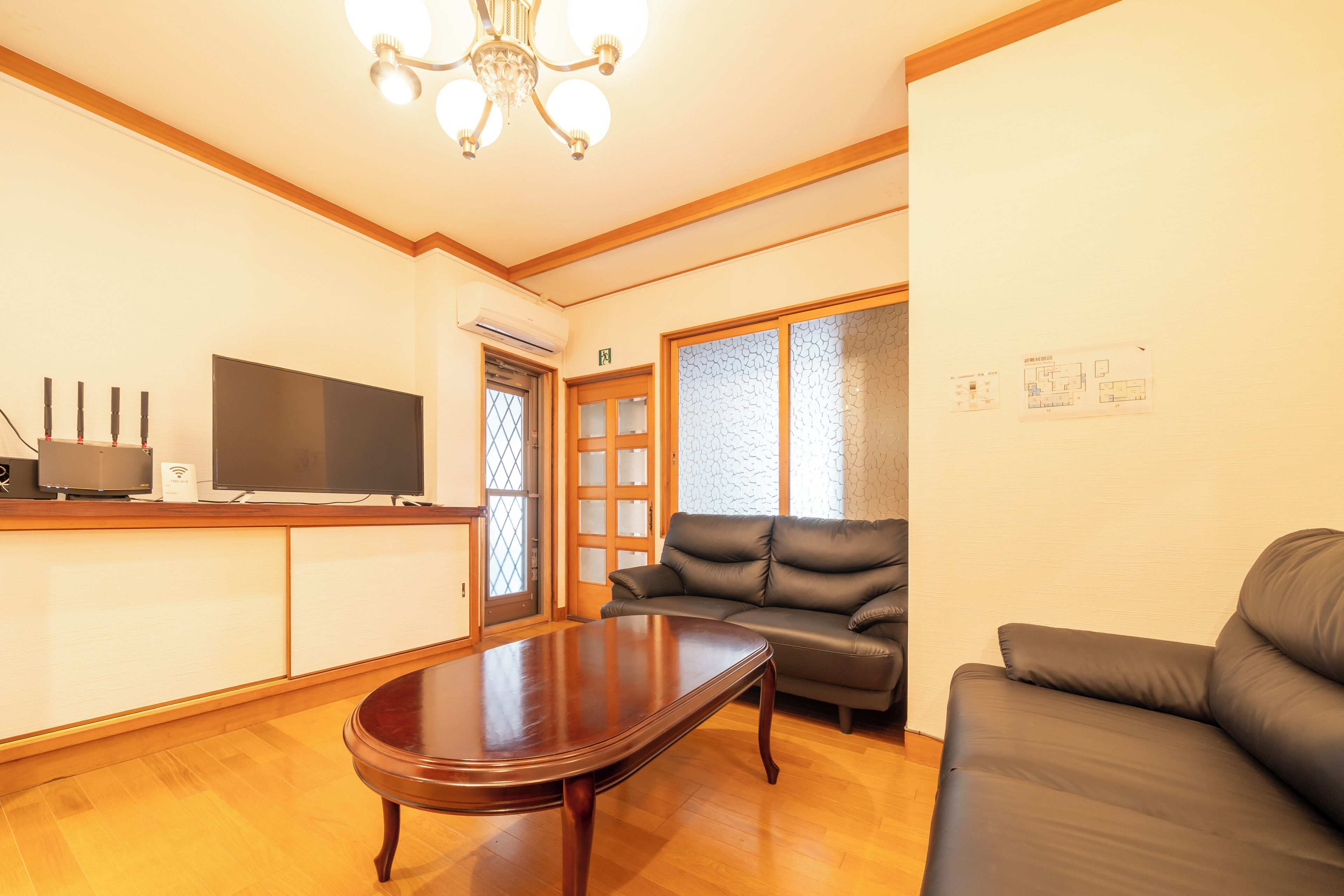 Smart-TV og DVD-spiller