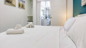 2 عدّة غرف نوم ومكتب ومكواة/لوح كي وواي فاي