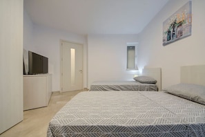3 chambres, bureau, fer et planche à repasser, Wi-Fi