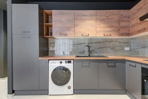 Refrigerador, horno, placa de cocina, lavavajillas