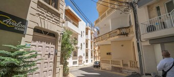 Cosy 2BR Apt w/ private balcony in Xlendi