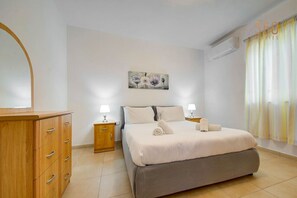 2 عدّة غرف نوم ومكتب ومكواة/لوح كي وواي فاي