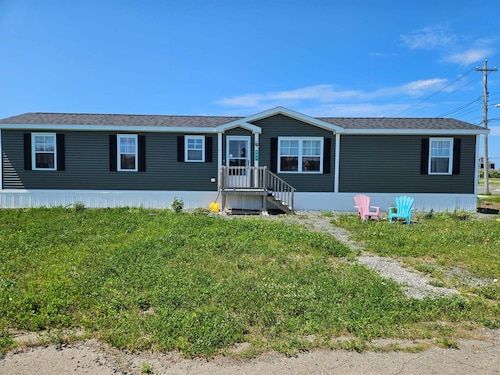 3 bedroom 1 bathroom with entire house