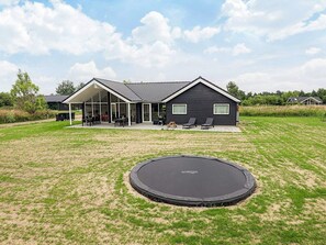 الإطلالة من المنشأة