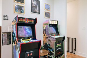Spielezimmer
