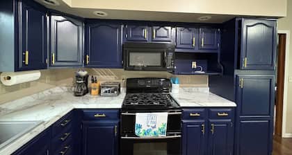 Charming 3-bedroom at Lake Camelot