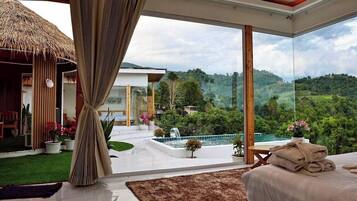 Luxury Villa, Balcony, Mountain View