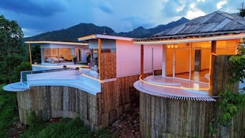 Junior Suite, Balcony, Mountain View | Hypo-allergenic bedding, desk, laptop workspace, rollaway beds