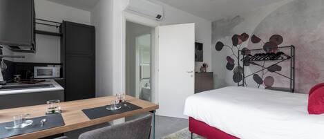 免费 WiFi、床单