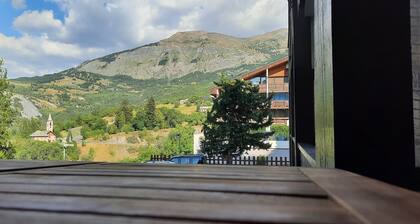 Joli studio 5p avec balcon et vue montagne - Le Sauze