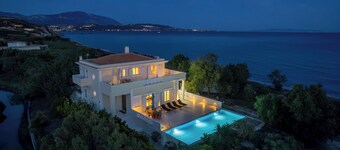 Argilea Villa Beachfront Villa with Private Pool in Kefalonia, Argilea Villa